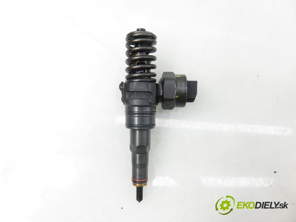 VW PASSAT B5.5 (3B3) SEDAN 2001 96,00 1.9 TDI 4motion - AVF 1896,00 vstříkovač 038130073AA ; 0414720028 (Vstřikovač paliva)