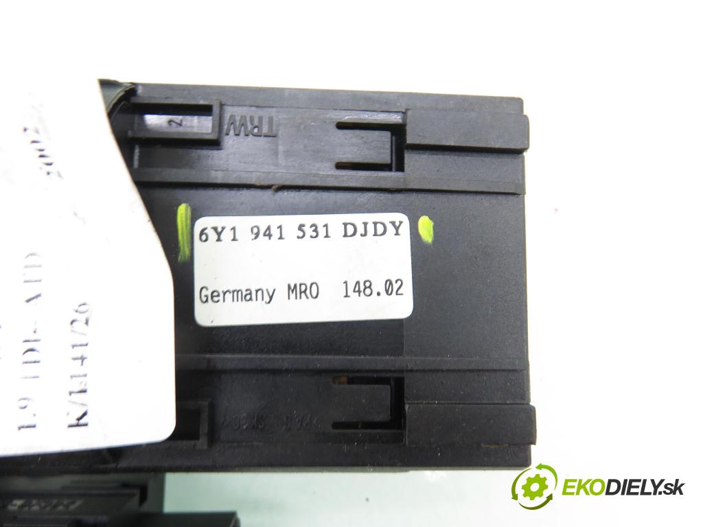 SKODA FABIA I (6Y2) HB 2002 74,00 1.9 TDI PD 100 - ATD 1896,00 přepínač světla 6Y1941531DJDY