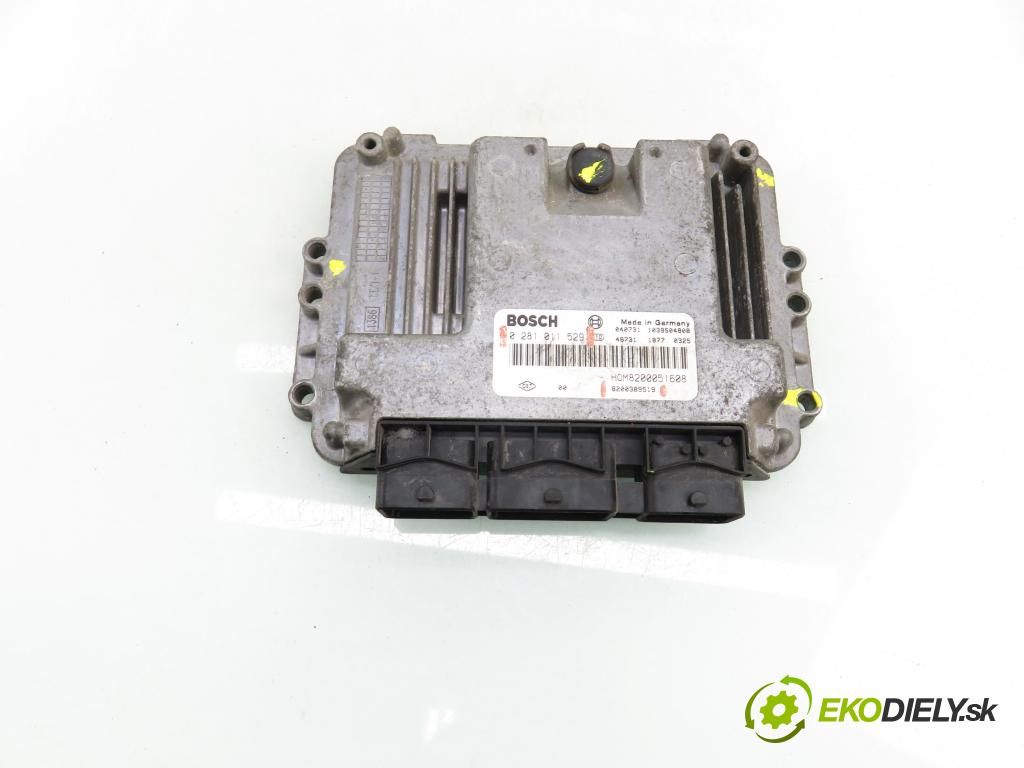 OPEL VIVARO A Skrzynia (X83) FURGON 2004 74,00 1.9 CDTI 101 - F9Q 760 1870,00 Riadiaca jednotka Motor 0281011529 ; 8200389519