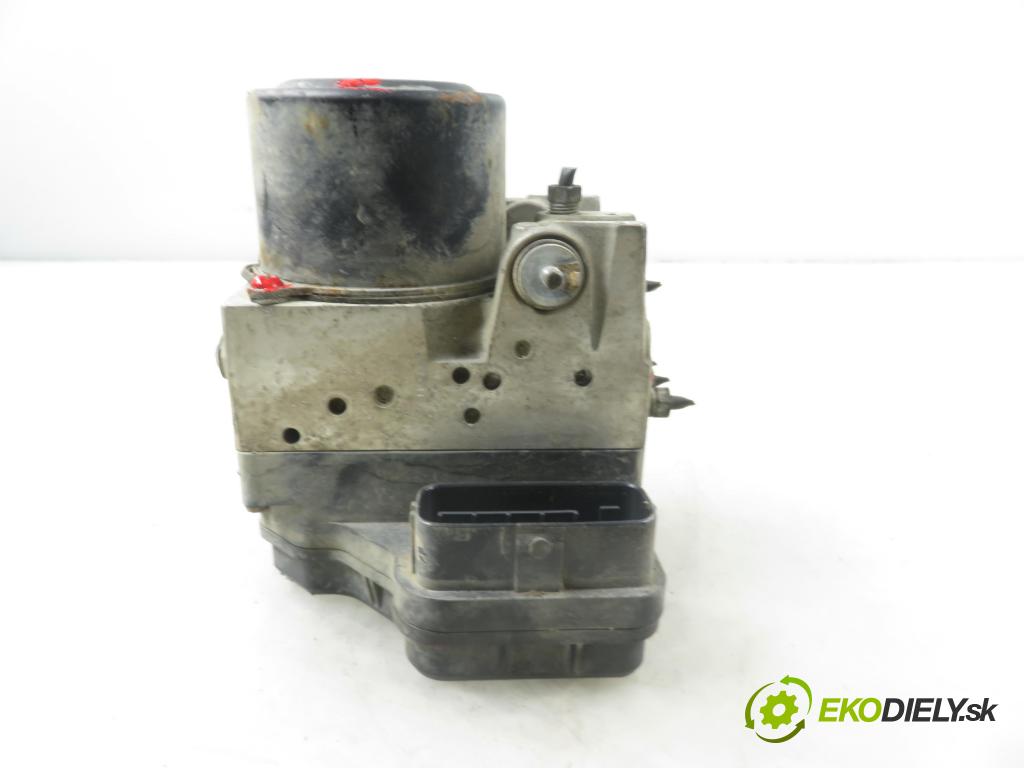TOYOTA RAV 4 III (_A3_) SUV 2007 130,00 2.2 D 4WD (ALA30_) - 2AD-FHV 2231,00 Pumpa ABS 4454042100 ; 8954142220 ; 1338007970 (Pumpa ABS)