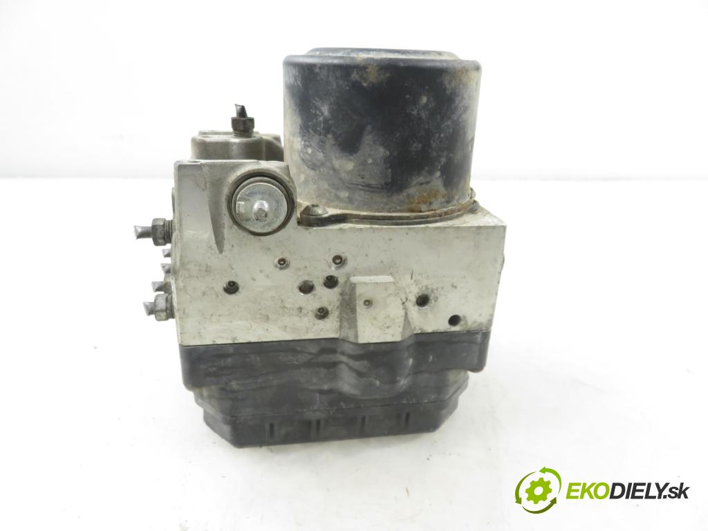 TOYOTA RAV 4 III (_A3_) SUV 2007 130,00 2.2 D 4WD (ALA30_) - 2AD-FHV 2231,00 Pumpa ABS 4454042100 ; 8954142220 ; 1338007970 (Pumpa ABS)