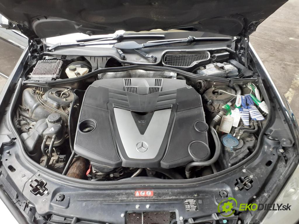 MERCEDES-BENZ KLASA S (W221) SEDAN 2006 173,00 S 320 CDI 235 - OM 642.930 2987,00 motor DIESLA OM642930