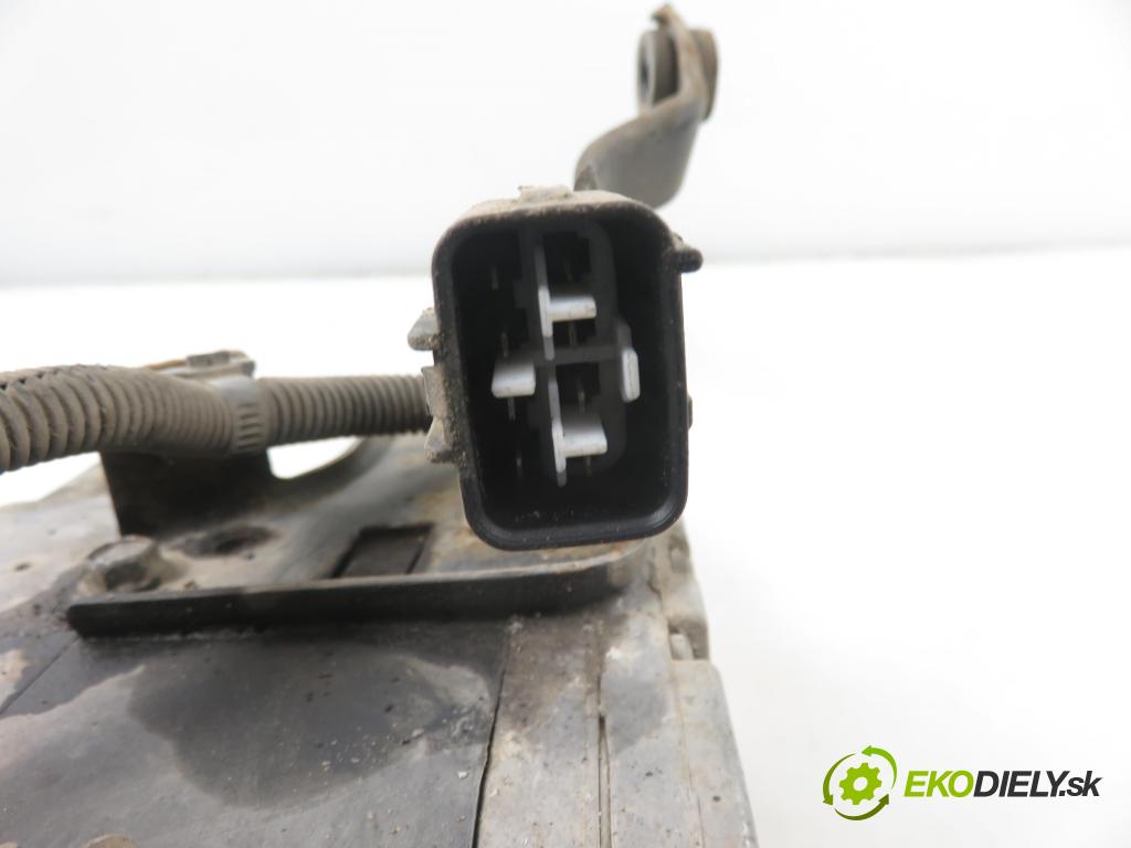 TOYOTA RAV 4 III (_A3_) SUV 2007 130,00 2.2 D 4WD 177 - 2AD-FHV 2231,00 Webasto 25228205 ; 136153FA (Webasto (nezávislé kúrenie))