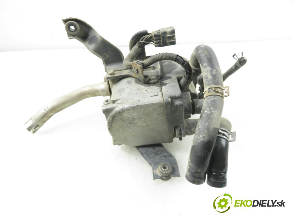TOYOTA RAV 4 III (_A3_) SUV 2007 130,00 2.2 D 4WD 177 - 2AD-FHV 2231,00 Webasto 25228205 ; 136153FA (Webasto (nezávislé kúrenie))