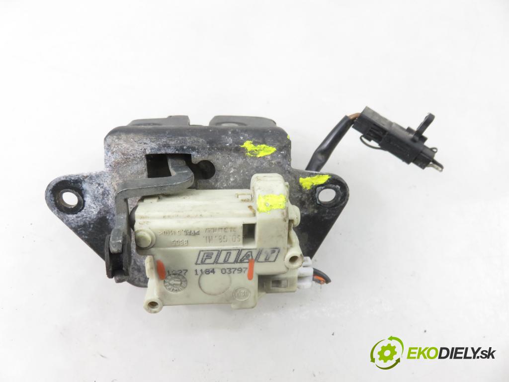 FIAT STILO (192_) HB 2001 85,00 1.9 JTD 115 - 192 A1.000 1910,00 zámok dveří kufr EL. 1027118403797