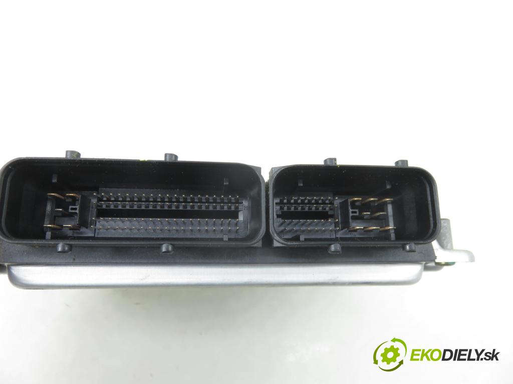 VW NEW BEETLE (9C1, 1C1) HB 2001 66,00 1.9 TDI - ALH 1896,00 Riadiaca jednotka Motor 038906012Q ; 0281010133