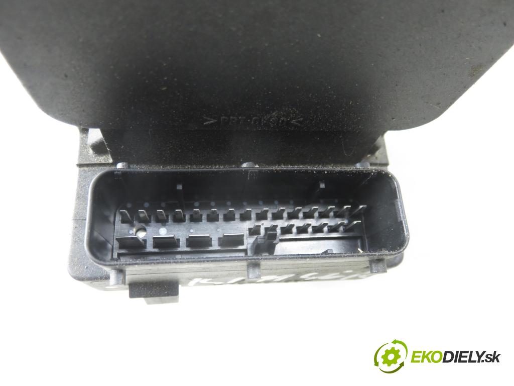 VW PASSAT B5 (3B2) SEDAN 1998 92,00 1.8 20V 125 - ADR 1781,00 Pumpa ABS 8E0614111AB ; 0273004281 ; 0265216559 (Pumpa ABS)