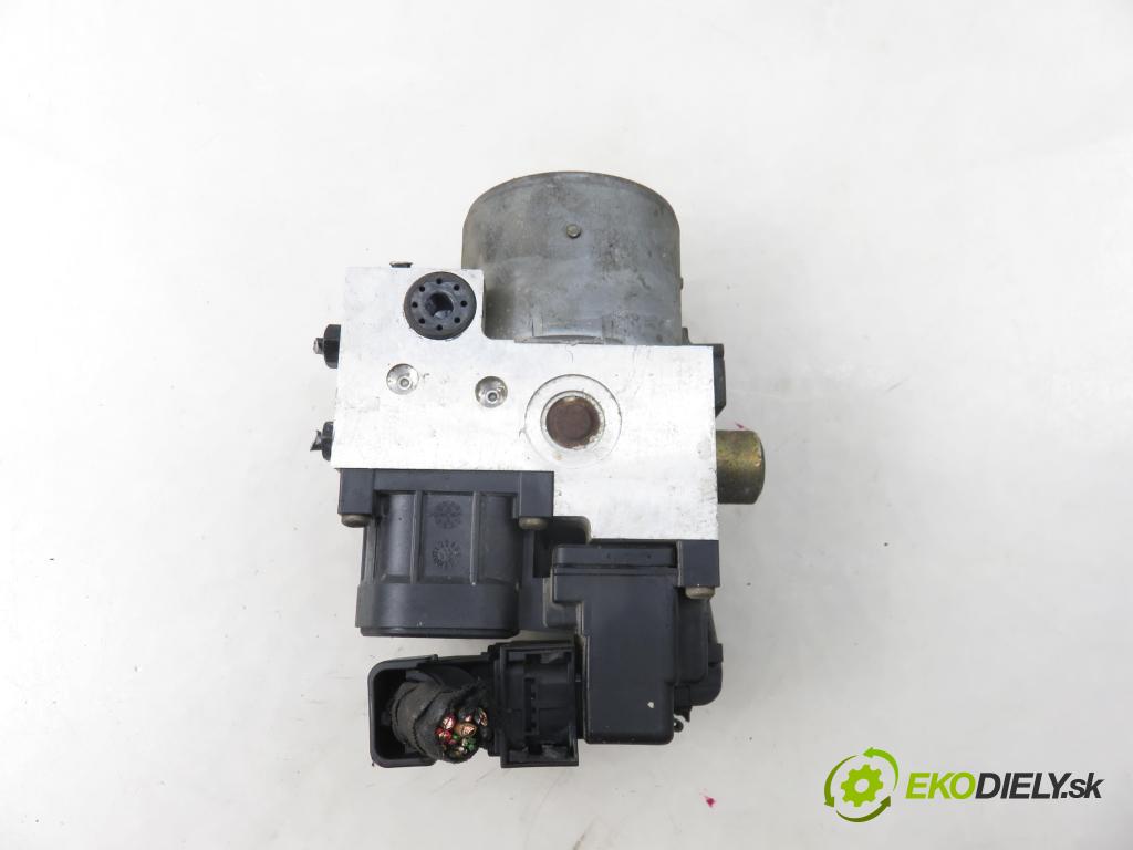 VW PASSAT B5 (3B2) SEDAN 1998 92,00 1.8 20V 125 - ADR 1781,00 Pumpa ABS 8E0614111AB ; 0273004281 ; 0265216559 (Pumpa ABS)