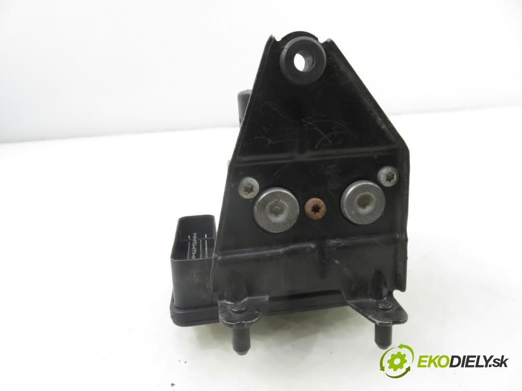 VW GOLF V Variant (1K5) KOMBI 2009 103,00 2.0 TDI 16V - CBDB 1968,00 pumpa ABS 10096103143 ; 10061930671 ; 1K0907379AN (Pumpa ABS)
