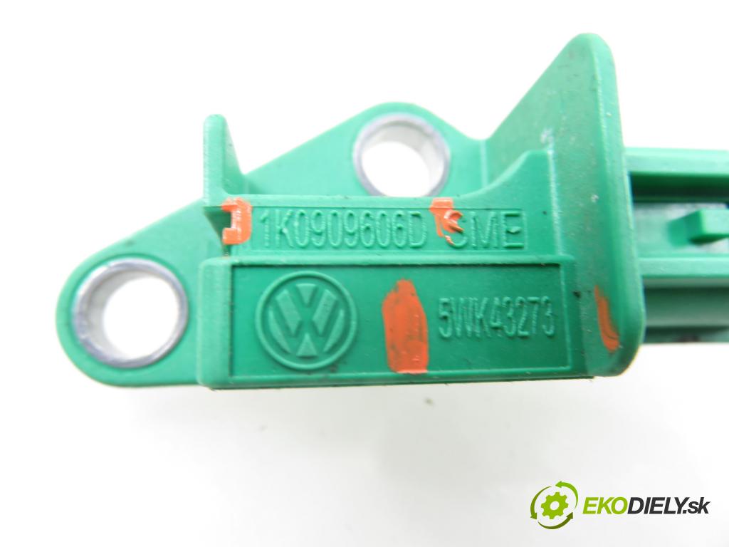 VW GOLF V Variant (1K5) KOMBI 2009 103,00 2.0 TDI 16V - CBDB 1968,00 Snímač nárazu 1K0909606D ; 5WK43273 (Snímač nárazu)