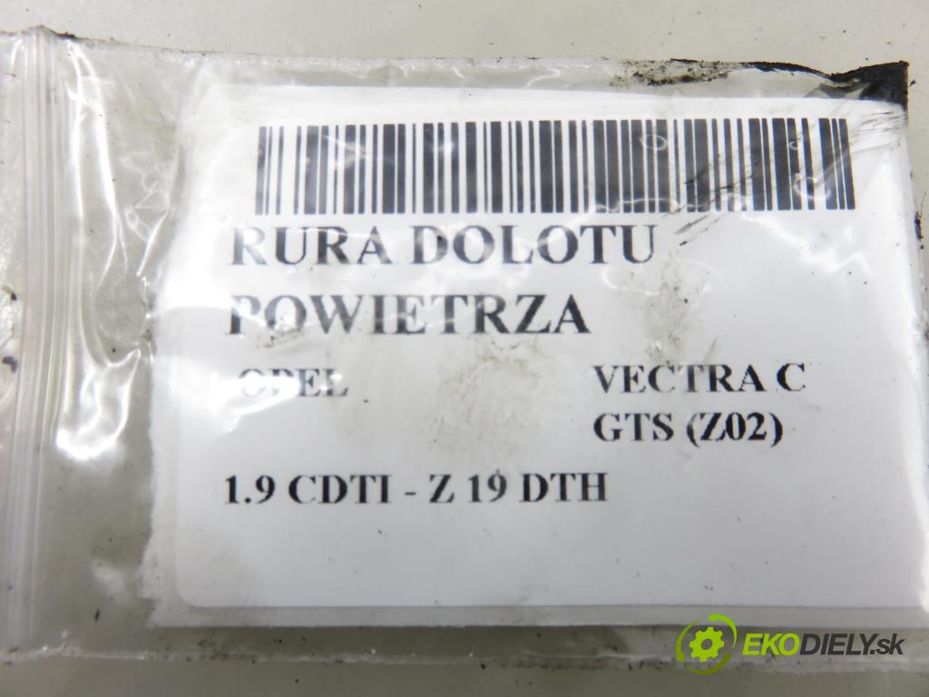 OPEL VECTRA C GTS (Z02) LIFTBACK 2004 110,00 1.9 CDTI - Z 19 DTH 1910,00 Rúra prívodu vzduchu 55352725