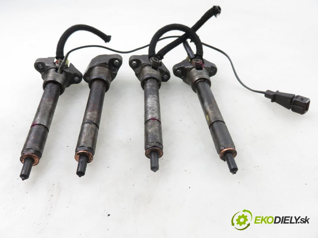 BMW 3 (E46) SEDAN 1998 100,00 320 d 136 - M47 D20 (204D1) 1951,00 vstřikovací ventily 0432191527 ; 0432191528 (Vstřikovací ventil)