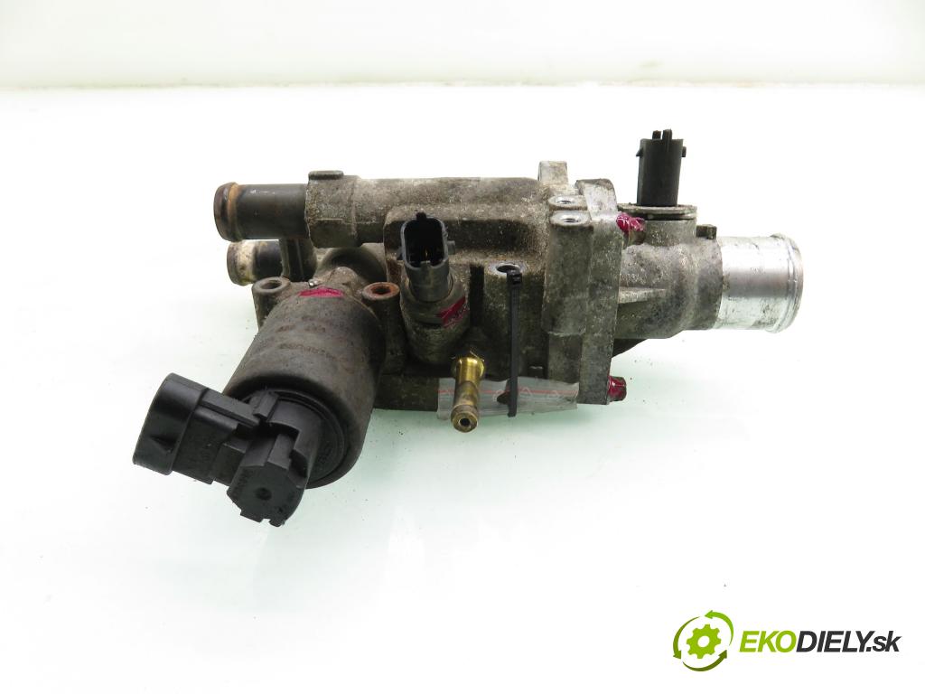 OPEL ASTRA H (A04) HB 2006 77,00 1.6 - Z 16 XEP 1598,00 Obal termostatu 55559594 (Obal (príruba) termostatu)