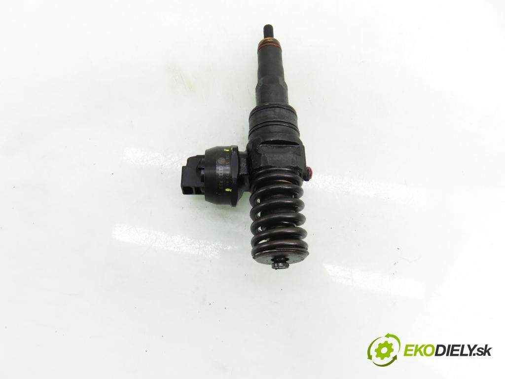 AUDI A4 (8E2, B6) SEDAN 2001 96,00 1.9 TDI PD 130 - AWX 1896,00 vstříkovač 038130073BA ; 0414720216 (Vstřikovač paliva)