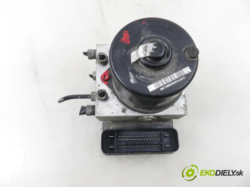 FORD FOCUS C-MAX (DM2) MINIVAN 2006 92,00 1.8 - QQDB 1798,00 Pumpa ABS 3M512C405HB ; 100206021640 ; 10096001193 (Pumpa ABS)