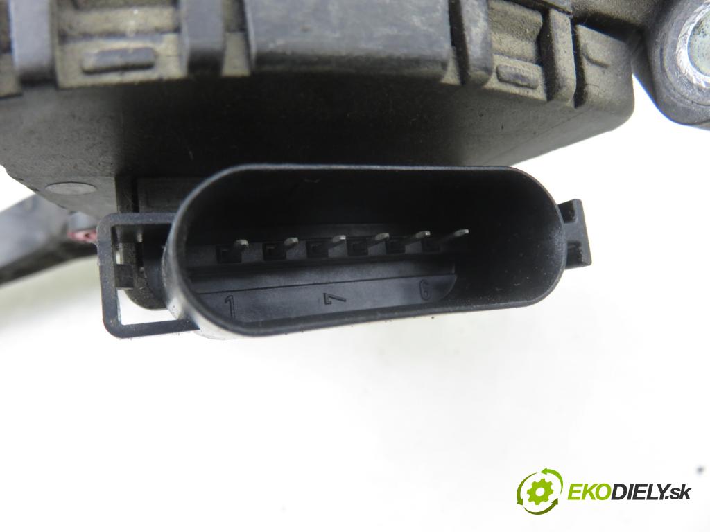 FORD FOCUS C-MAX (DM2) MINIVAN 2006 92,00 1.8 - QQDB 1798,00 potenciometr plynového pedálu 3M519F836AF ; 6PV00864110 (Potenciometr plynového pedálu)