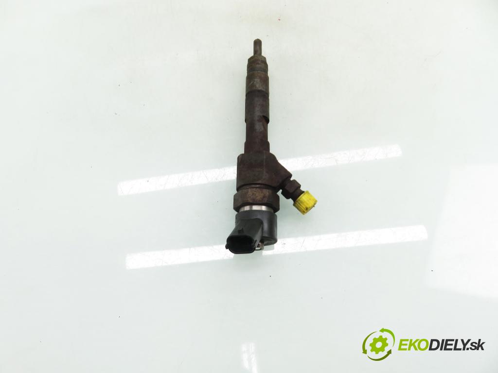 RENAULT LAGUNA II Grandtour (KG0/1_) KOMBI 2003 79,00 1.9 dCi - F9Q 718 1870,00 vstřikovač 0445110146 ; 8200238528 (Vstřikovač paliva)