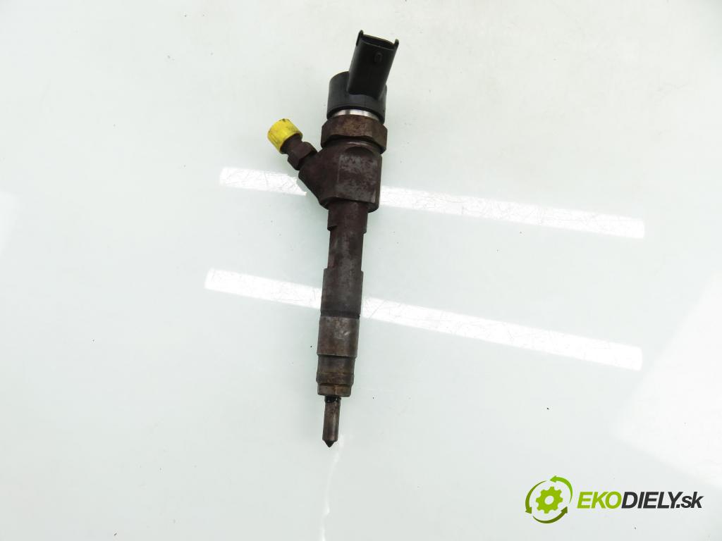 RENAULT LAGUNA II Grandtour (KG0/1_) KOMBI 2003 79,00 1.9 dCi - F9Q 718 1870,00 vstřikovač 0445110146 ; 8200238528 (Vstřikovač paliva)