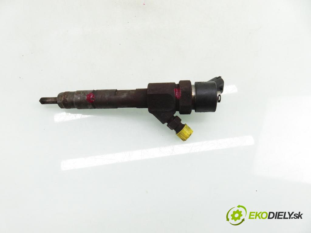 RENAULT LAGUNA II Grandtour (KG0/1_) KOMBI 2003 79,00 1.9 dCi - F9Q 718 1870,00 vstřikovač 0445110146 ; 8200238528 (Vstřikovač paliva)