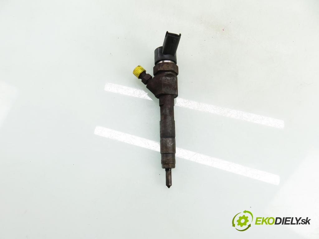 RENAULT LAGUNA II Grandtour (KG0/1_) KOMBI 2003 79,00 1.9 dCi - F9Q 718 1870,00 vstřikovač 0445110146 ; 8200238528 (Vstřikovač paliva)