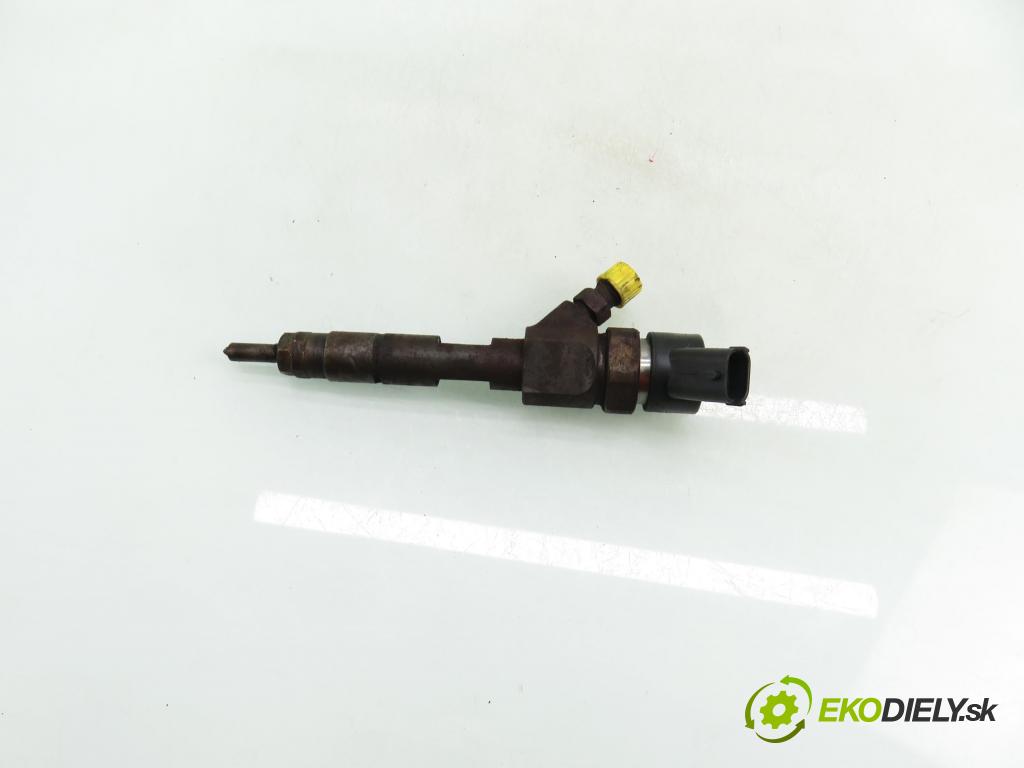 RENAULT LAGUNA II Grandtour (KG0/1_) KOMBI 2003 79,00 1.9 dCi - F9Q 718 1870,00 vstřikovač 0445110146 ; 8200238528 (Vstřikovač paliva)