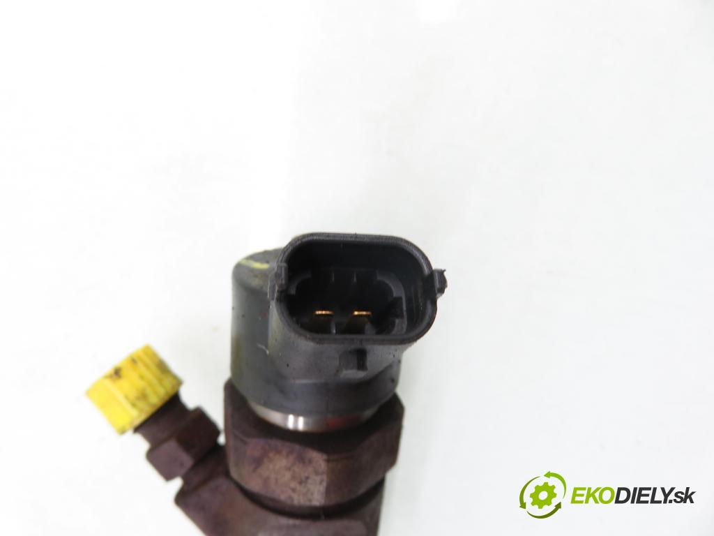 RENAULT LAGUNA II Grandtour (KG0/1_) KOMBI 2003 79,00 1.9 dCi - F9Q 718 1870,00 vstřikovač 0445110146 ; 8200238528 (Vstřikovač paliva)