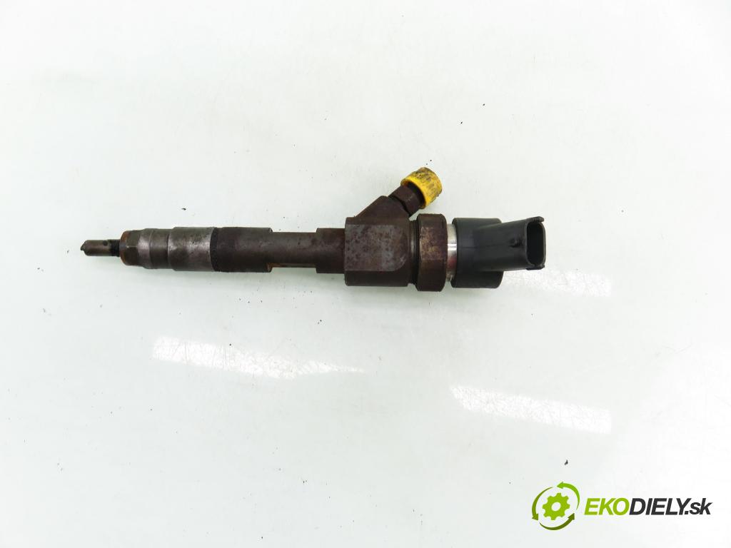 RENAULT LAGUNA II Grandtour (KG0/1_) KOMBI 2003 79,00 1.9 dCi - F9Q 718 1870,00 vstřikovač 0445110146 ; 8200238528 (Vstřikovač paliva)