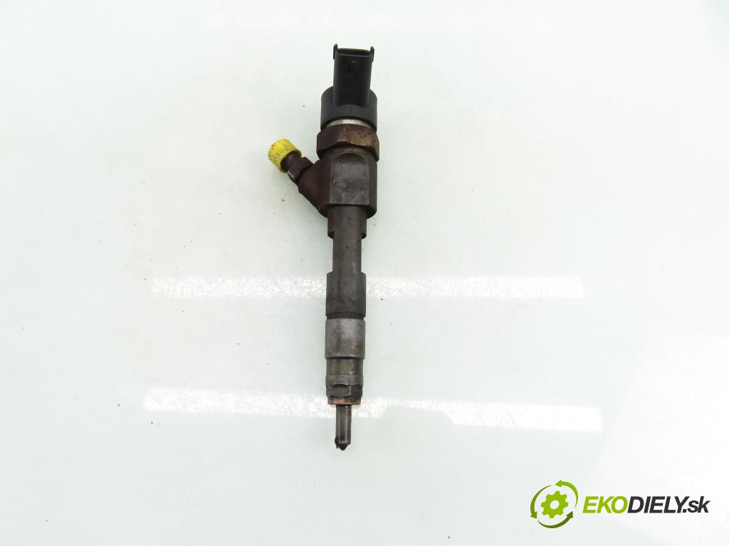 RENAULT LAGUNA II Grandtour (KG0/1_) KOMBI 2003 79,00 1.9 dCi - F9Q 718 1870,00 vstřikovač 0445110146 ; 8200238528 (Vstřikovač paliva)
