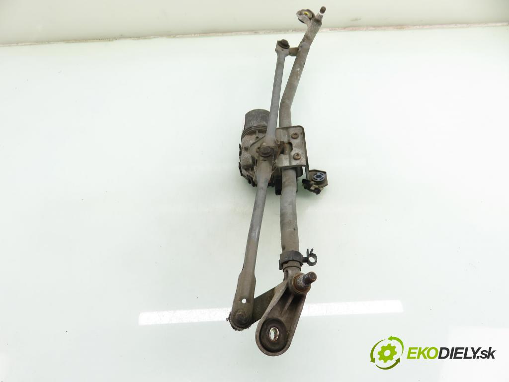 AUDI A4 Avant (8E5, B6) KOMBI 2004 96,00 1.9 TDI - AWX 1896,00 Motorček stieračov 0390241509 ; 8E1955119