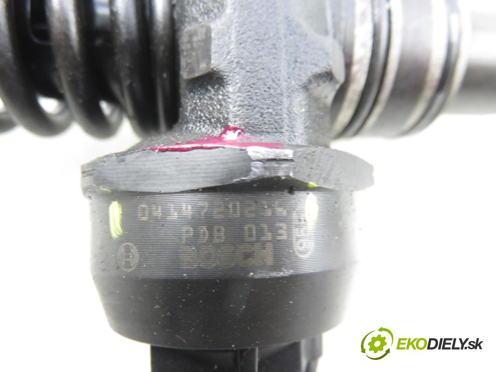 AUDI A4 (8E2, B6) SEDAN 2001 96,00 1.9 TDI PD 130 - AWX 1896,00 vstříkovač 038130073BA ; 0414720216 (Vstřikovač paliva)