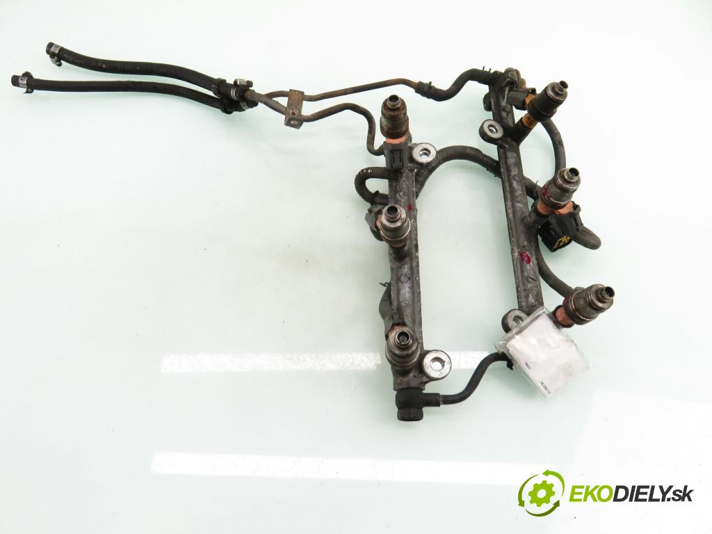 SUZUKI VITARA (ET, TA, TD) TERENOWY 1996 100,00 2.0 V6 24 136 (SV620) - H 20 A 1998,00 lišta vstřikovací  (Vstřikovací lišta)