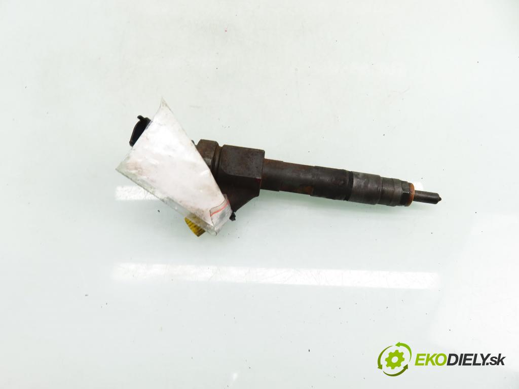 RENAULT LAGUNA II Grandtour (KG0/1_) KOMBI 2003 79,00 1.9 dCi - F9Q 718 1870,00 vstřikovač 0445110146 ; 8200238528 (Vstřikovač paliva)