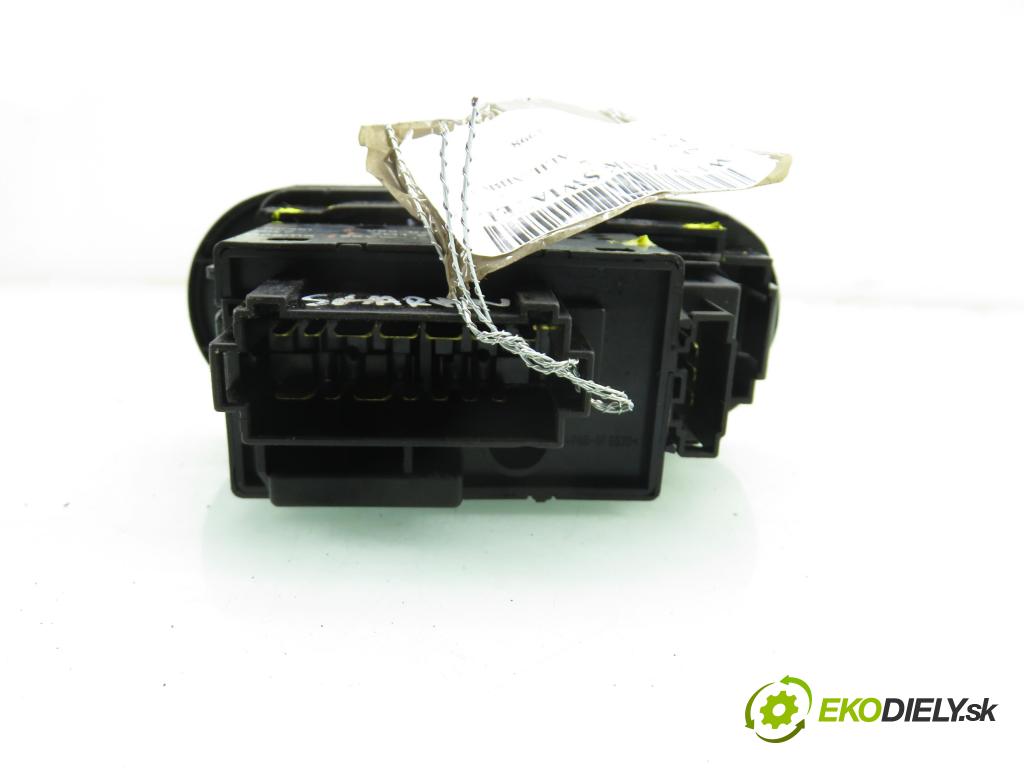 SEAT ALHAMBRA (7V8, 7V9) MINIVAN 1998 66,00 1.9 TDI 90 - AHU 1896,00 přepínač světla 7M1941531E ; 98504051507 ; 95VW13K196BB