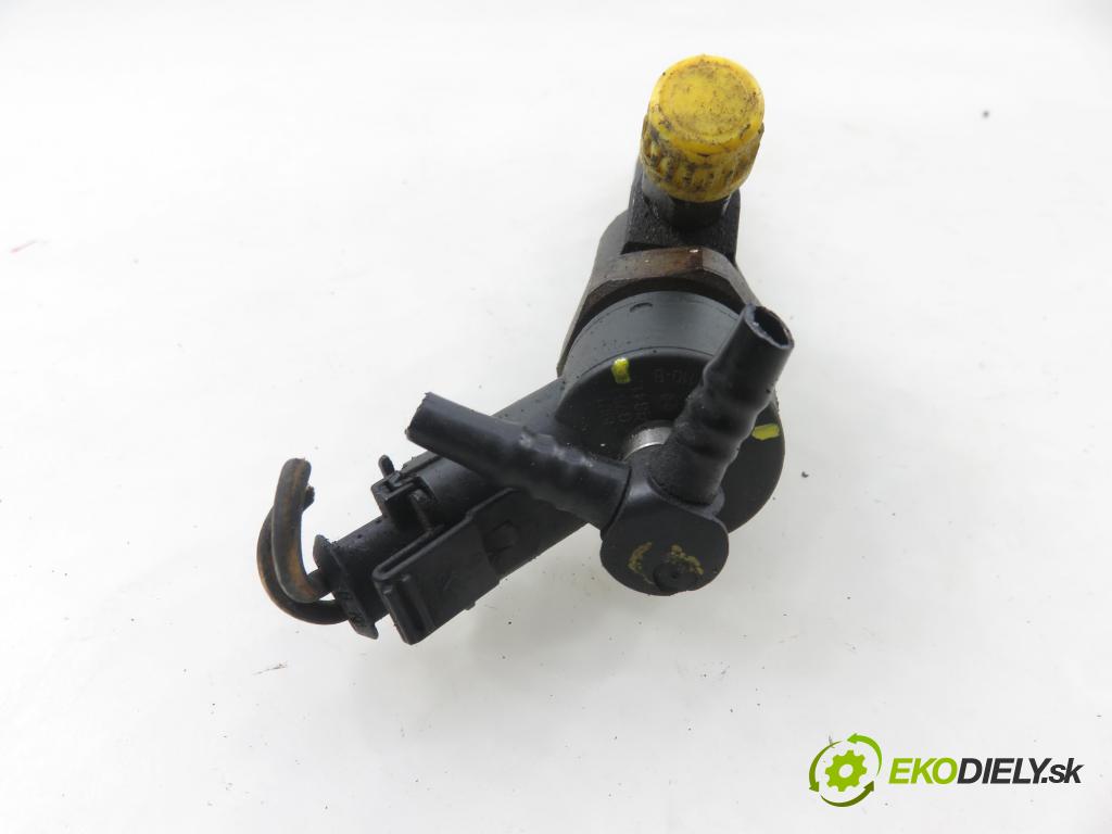 RENAULT SCENIC II (JM0/1_) MINIVAN 2004 88,00 1.9 DCI - F9Q 812 1870,00 vstřikovač 8200100272 ; 0445110110B (Vstřikovač paliva)