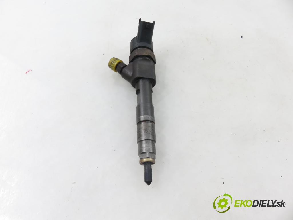 RENAULT SCENIC II (JM0/1_) MINIVAN 2004 88,00 1.9 DCI - F9Q 812 1870,00 vstrekovač 0445110110B ; 8200100272 (Vstrekovač paliva)