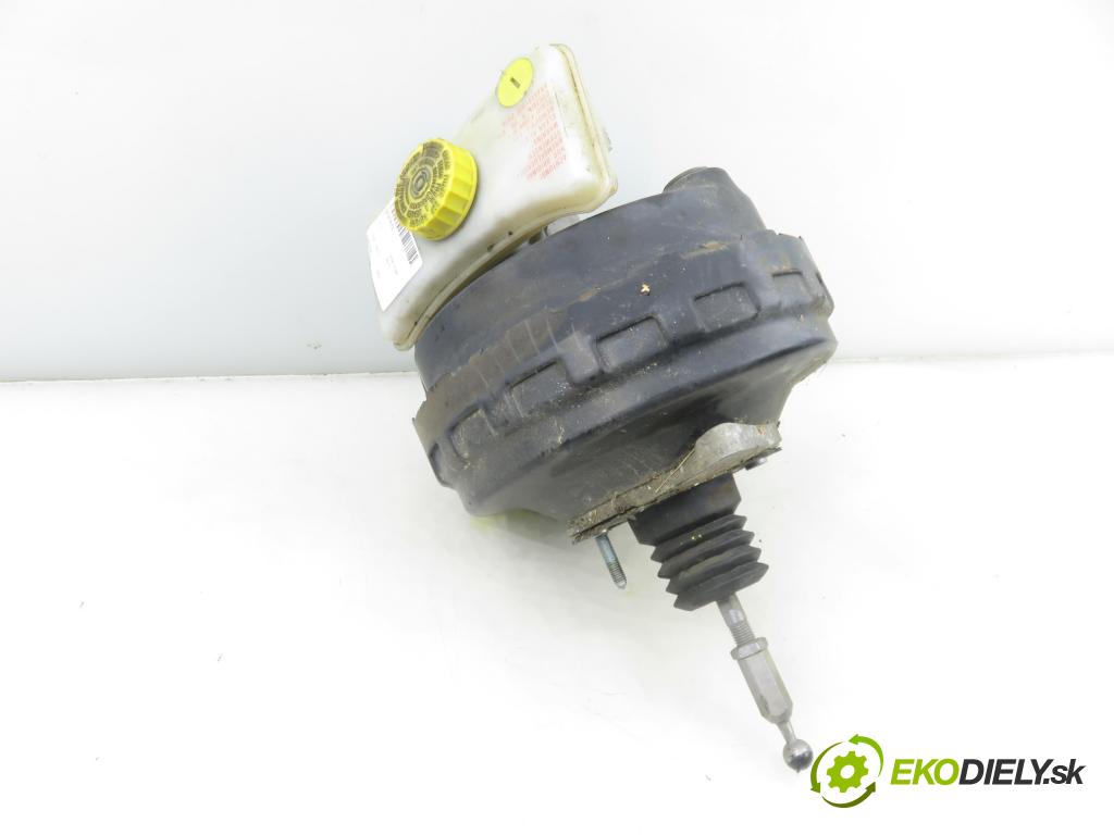 AUDI A4 Avant (8E5, B6) KOMBI 2004 96,00 1.9 TDI - AWX 1896,00 Posilovač 03785942014 ; 8E0612105N (Servočerpadlo)