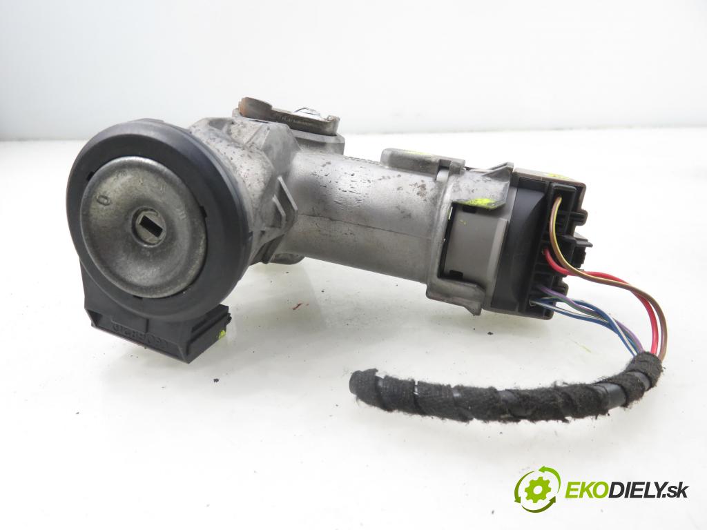 FORD FIESTA VI (CB1,CCN) HB 2011 51,00 1.4 TDCi - F6JD 1399,00 spinačka 8A6T15607AB ; 8V213F880EC ; 8V213F880EC (Spínacia skrinka)