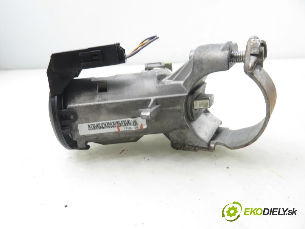 FORD FIESTA VI (CB1,CCN) HB 2011 51,00 1.4 TDCi - F6JD 1399,00 spinačka 8A6T15607AB ; 8V213F880EC ; 8V213F880EC (Spínacia skrinka)