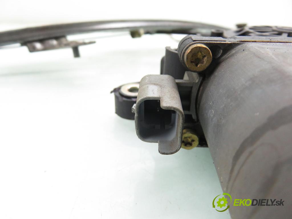 PEUGEOT 306 Break (7E, N3, N5) KOMBI 2000 81,00 1.8 16V - LFY (XU7JP4) 1761,00 Mechanizmus okien 0130821649