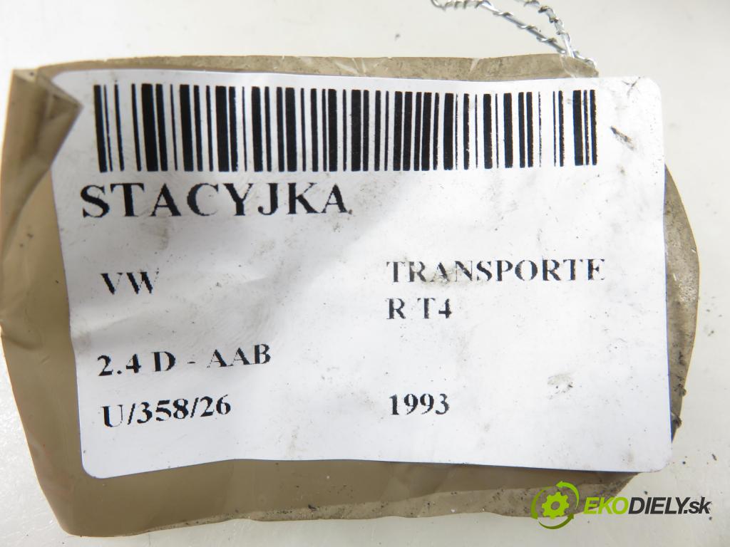 VW TRANSPORTER IV Skrzynia (70XA) FURGON 1993 57,00 2.4 D 78 - AAB 2370,00 spinačka 701905851 (Spínacia skrinka)