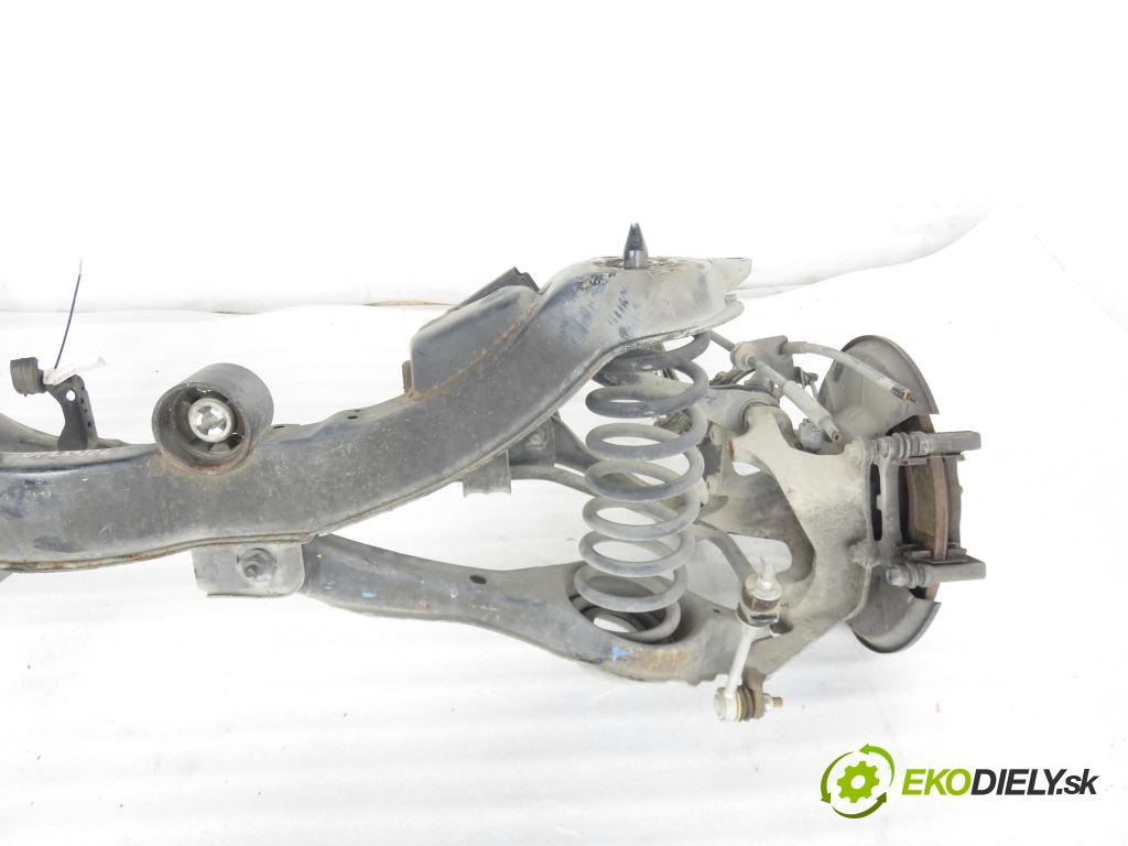 FORD KUGA I SUV 2010 120,00 2.0 TDCi 4x4 163 - TXDA 1997,00 zadné