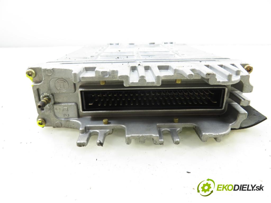 SEAT ALHAMBRA (7V8, 7V9) MINIVAN 1998 66,00 1.9 TDI - AHU 1896,00 řídící jednotka motora 028906021GT ; 0281001735