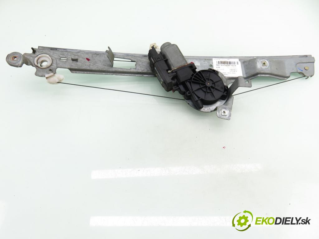 RENAULT GRAND SCENIC II (JM0/1_) HB 2006 88,00 1.9 dCi (JM0G, JM12, JM1G, JM2C) - F9Q 812 1870,00 Mechanizmus okien 440726H1