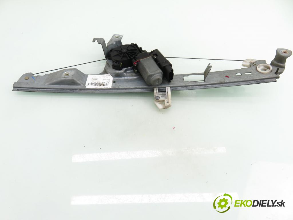 RENAULT GRAND SCENIC II (JM0/1_) HB 2006 88,00 1.9 dCi (JM0G, JM12, JM1G, JM2C) - F9Q 812 1870,00 Mechanizmus okien 440726H1