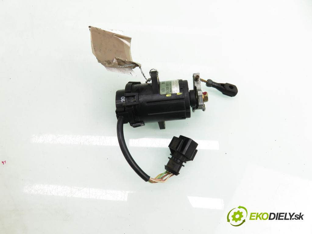 AUDI 80 (8C, B4) SEDAN 1994 66,00 1.9 TDI - 1Z 1896,00 Potenciometer plynu 0205001017 ; 046907475 (Potenciometer plynového pedálu)