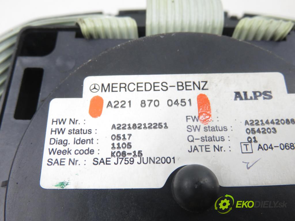 MERCEDES-BENZ KLASA S (W221) SEDAN 2006 173,00 S 320 CDI (221.022, 221.122) - OM 642.930 2987,00 Panel ovládania IDRIVE A2218700451
