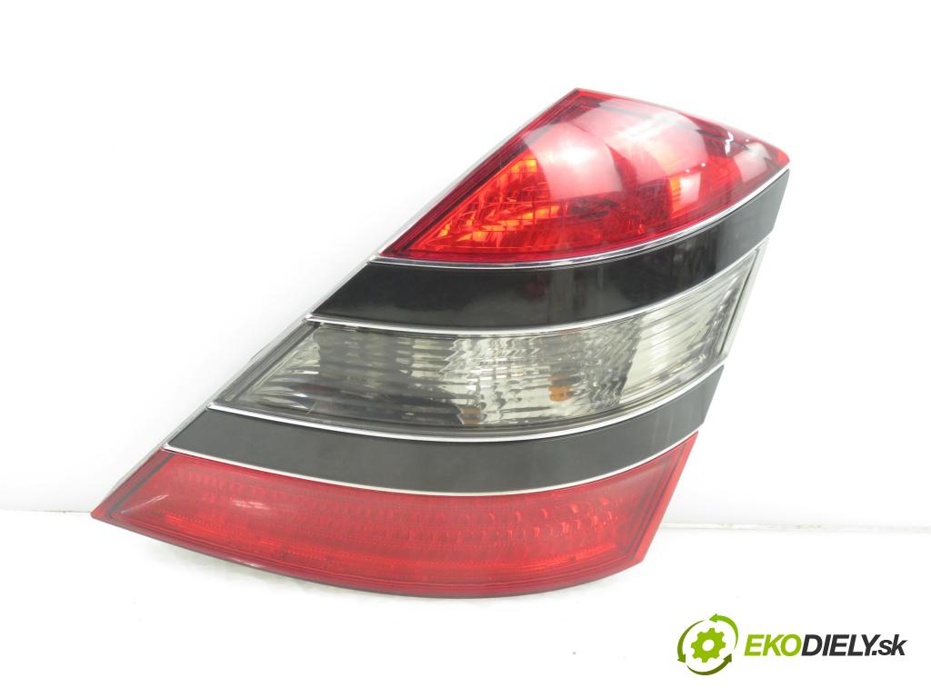 MERCEDES-BENZ KLASA S (W221) SEDAN 2006 173,00 S 320 CDI 235 - OM 642.930 2987,00 Svetlo pravé zadné A2218200264