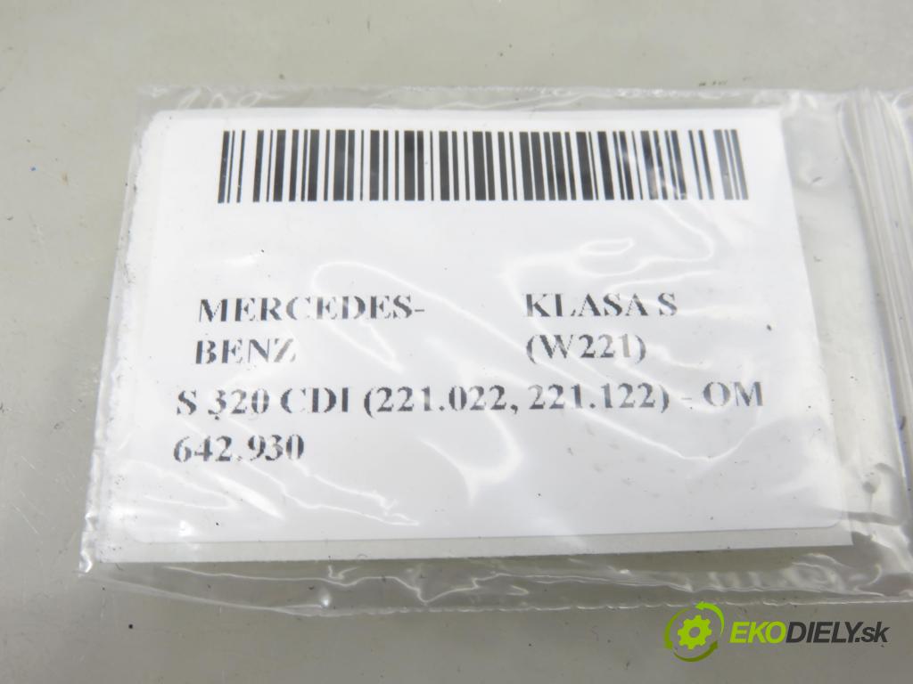 MERCEDES-BENZ KLASA S (W221) SEDAN 2006 173,00 S 320 CDI (221.022, 221.122) - OM 642.930 2987,00 Skrinka POJISTKY: A2215402250 ; A2115450001