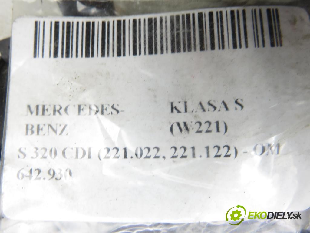 MERCEDES-BENZ KLASA S (W221) SEDAN 2006 173,00 S 320 CDI (221.022, 221.122) - OM 642.930 2987,00 Tlmič pravé zadné