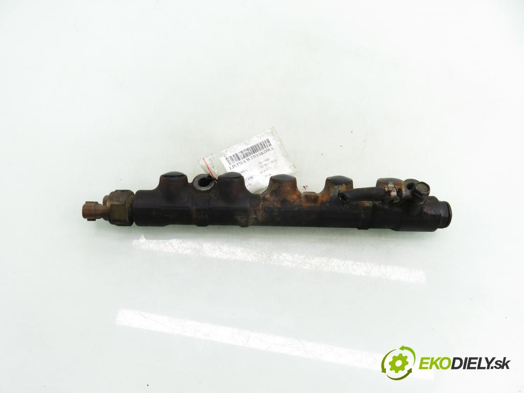 TOYOTA AVENSIS VERSO (_M2_) MINIVAN 2004 85,00 2.0 D (CLM20_) - 1CD-FTV 1995,00 lišta vstřikovací 8945812020 (Vstřikovací lišta)